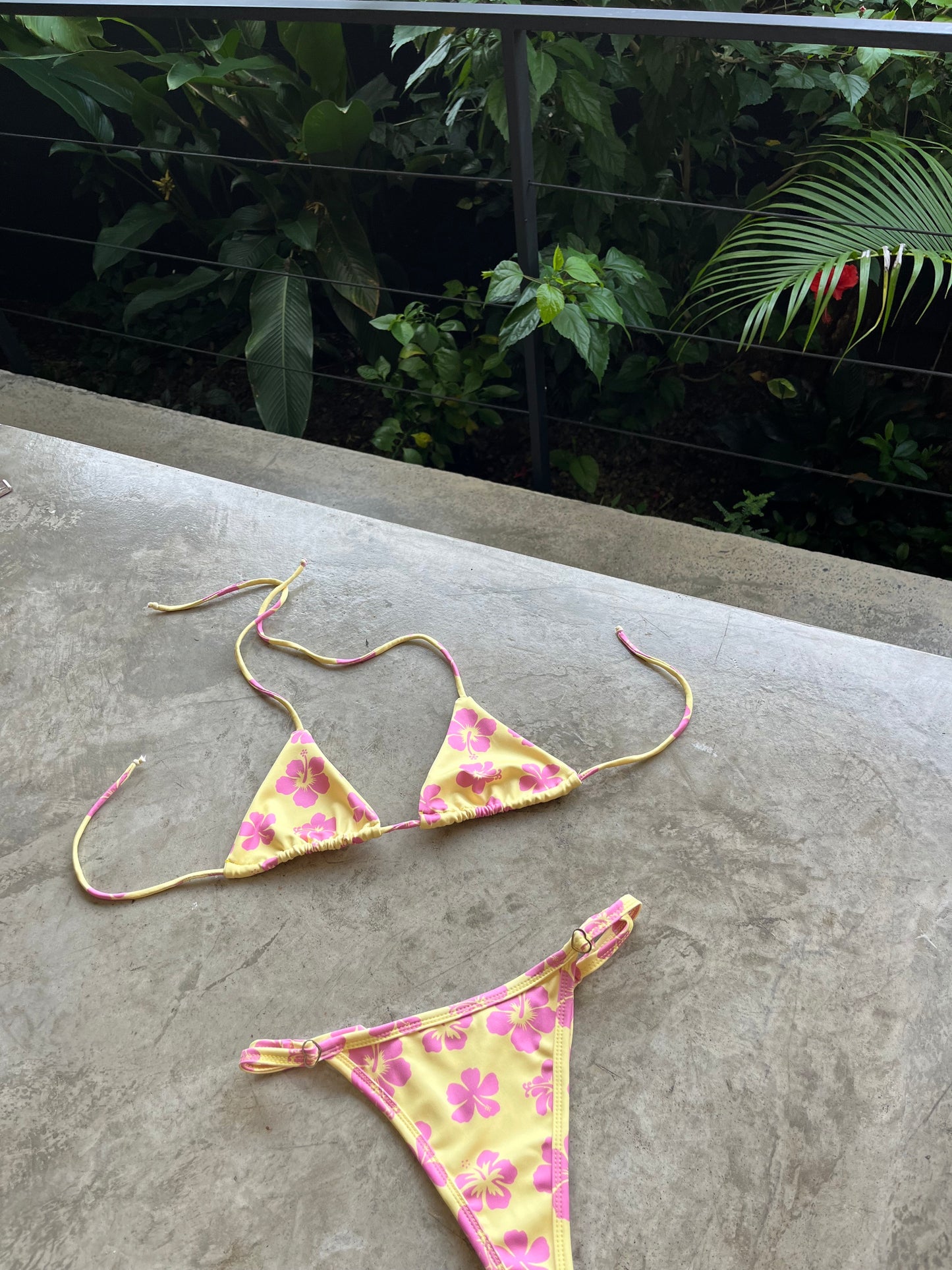 Bikini Costa Rica