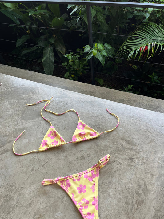 Bikini Costa Rica
